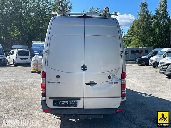 Mercedes-Benz Sprinter 3 of 30