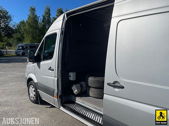 Mercedes-Benz Sprinter 12 of 30