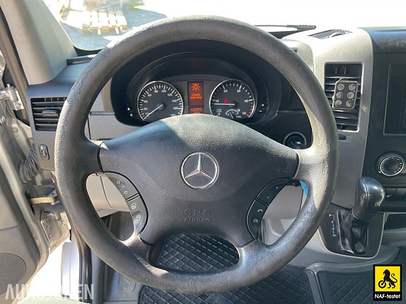 Mercedes-Benz Sprinter 18 of 30