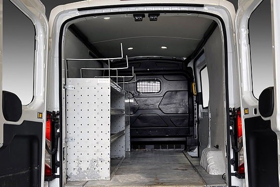 Ford Transit 8 of 17