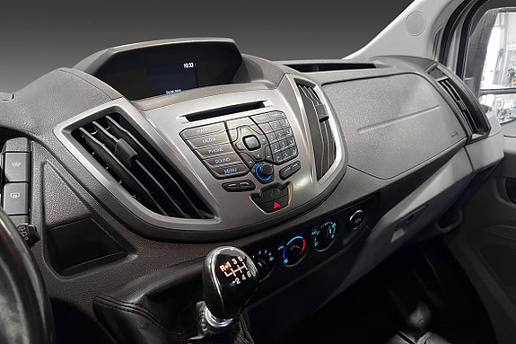 Ford Transit 14 of 17