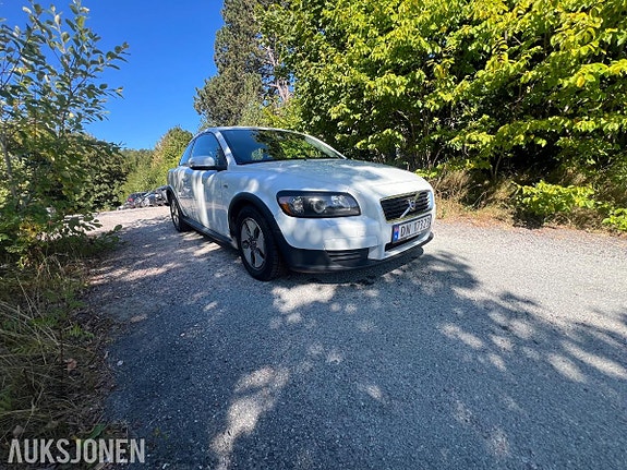 Volvo C30 3 of 15