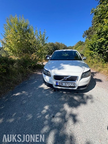 Volvo C30 2 of 15