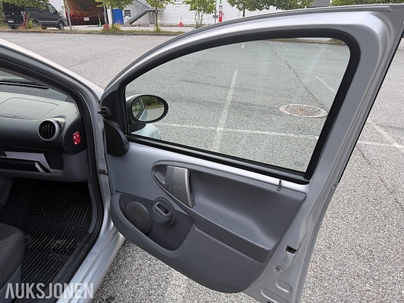 Toyota Aygo 18 of 19