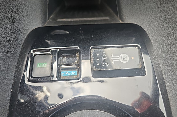 Nissan Leaf 18 of 19