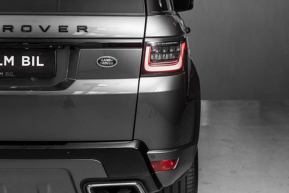 Land Rover Range Rover Sport 8 of 30