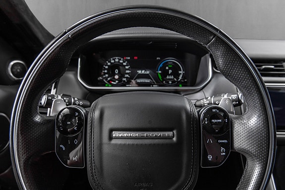 Land Rover Range Rover Sport 24 of 30