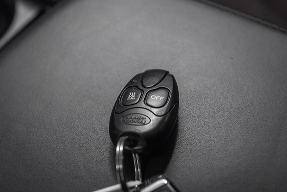 Land Rover Range Rover Sport 19 of 30