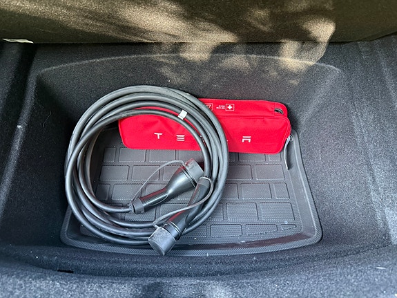 Tesla Model 3 30 of 30