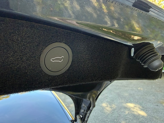Tesla Model 3 27 of 30