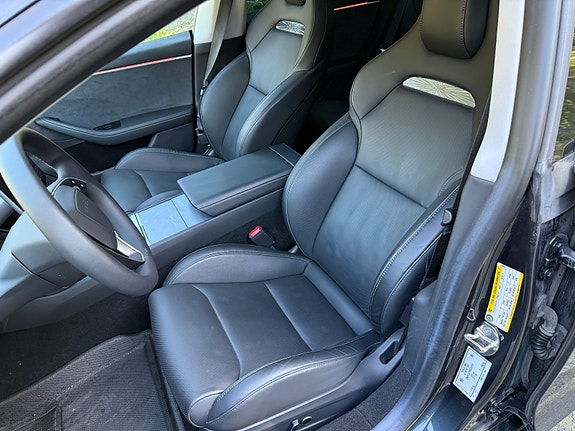 Tesla Model 3 20 of 30