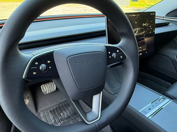 Tesla Model 3 22 of 30