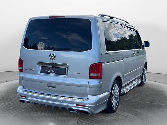 Volkswagen Multivan 5 of 21