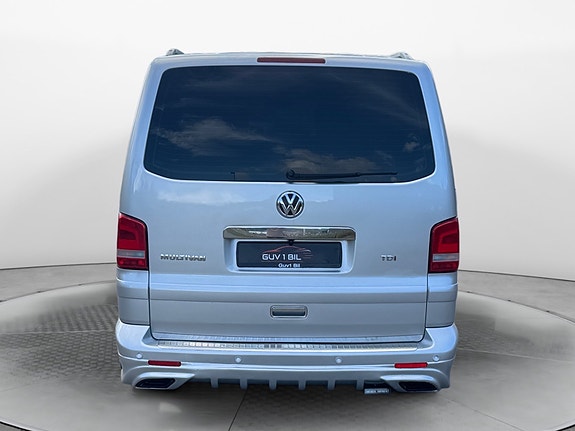 Volkswagen Multivan 7 of 21
