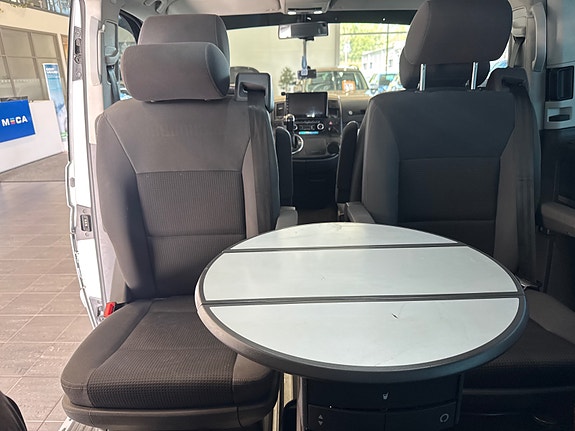 Volkswagen Multivan 15 of 21