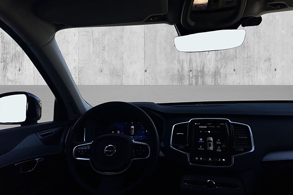 Volvo XC90 11 of 29