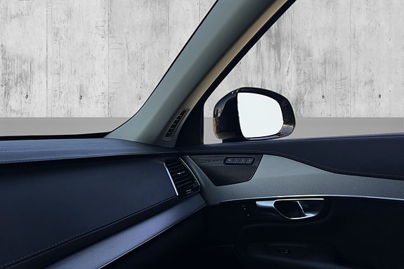 Volvo XC90 19 of 29