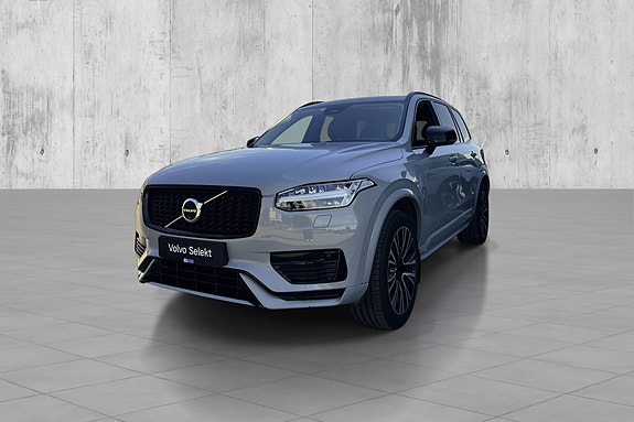 Volvo XC90 4 of 29
