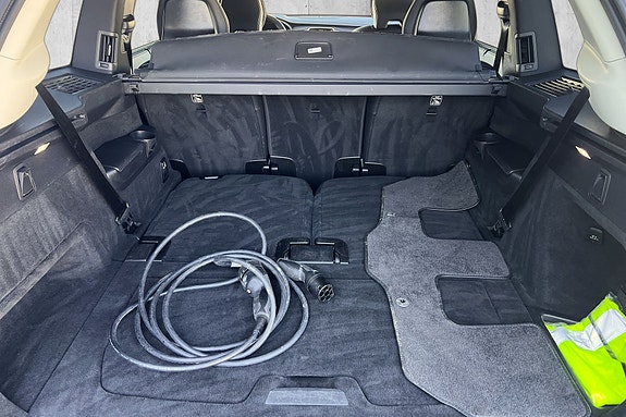Volvo XC90 26 of 29