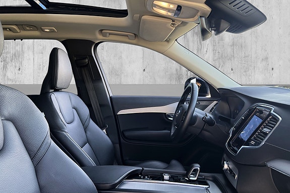 Volvo XC90 21 of 29