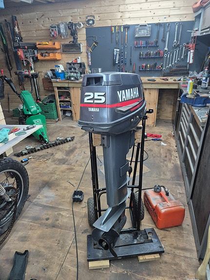 Yamaha 25 2 of 4