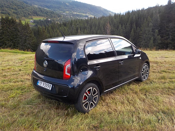 Volkswagen UP! 5 of 29