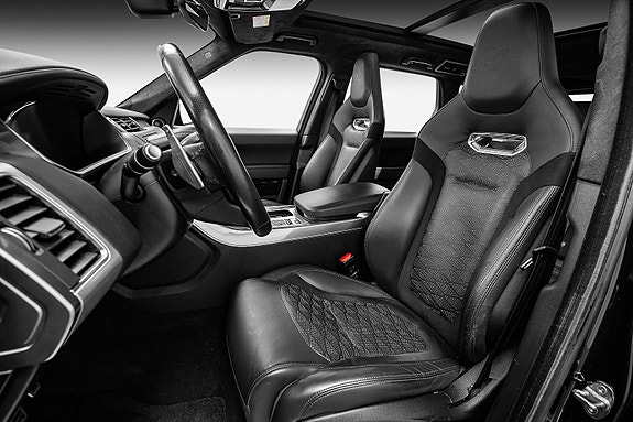 Land Rover Range Rover Sport 16 of 30