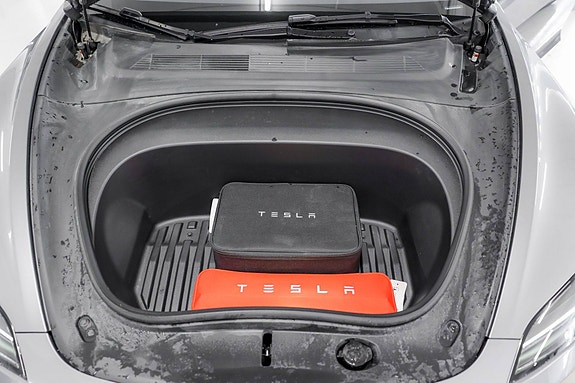 Tesla Model 3 19 of 20