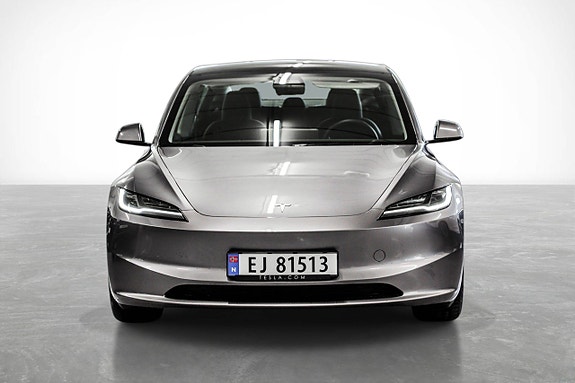 Tesla Model 3 3 of 20