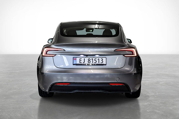 Tesla Model 3 7 of 20