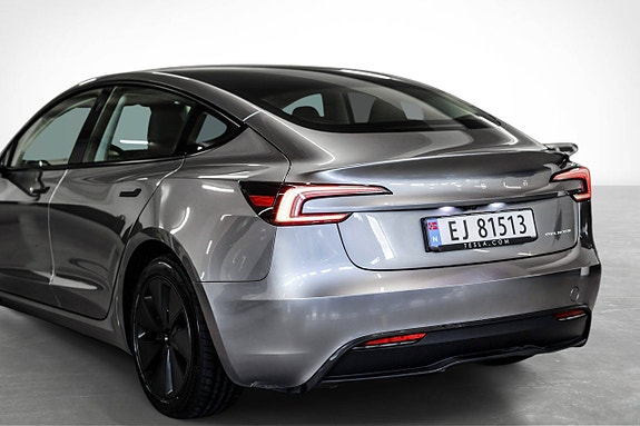 Tesla Model 3 6 of 20