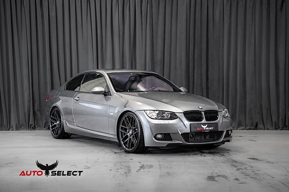 BMW 335i 4 of 30