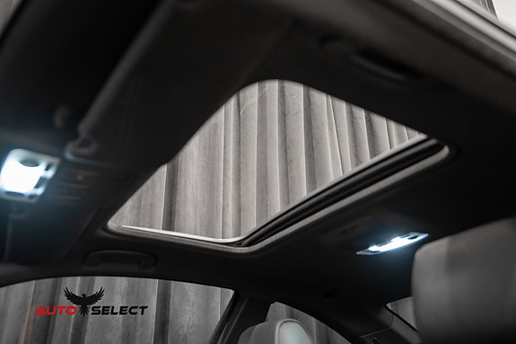 BMW 335i 26 of 30