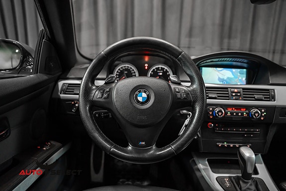 BMW 335i 28 of 30