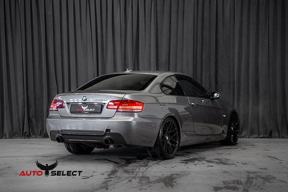 BMW 335i 14 of 30