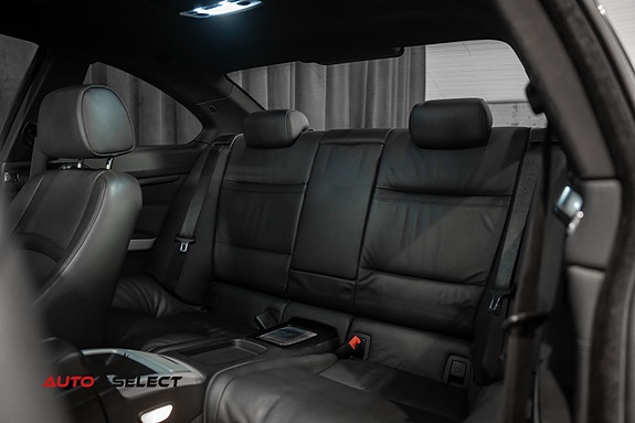 BMW 335i 25 of 30