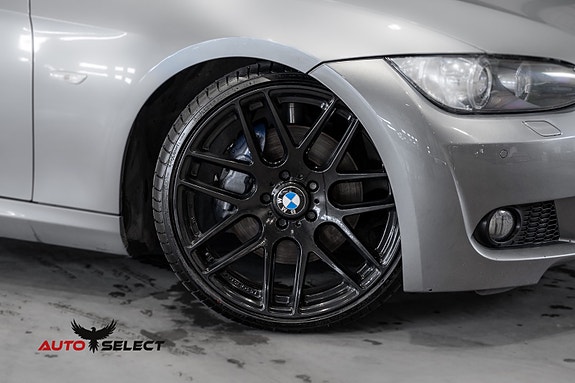 BMW 335i 3 of 30