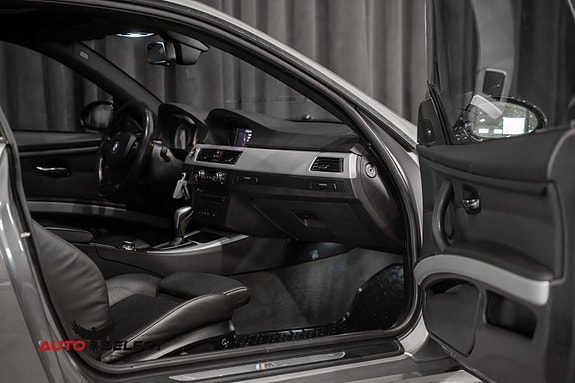 BMW 335i 16 of 30