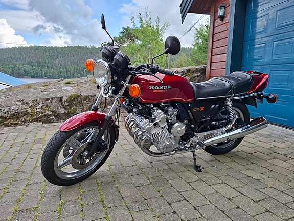 Honda CBX 4 of 11