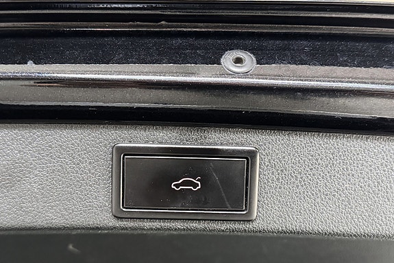 Skoda Octavia Scout 18 of 30