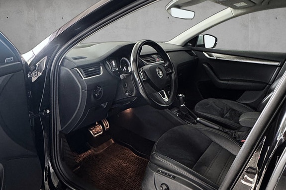 Skoda Octavia Scout 23 of 30
