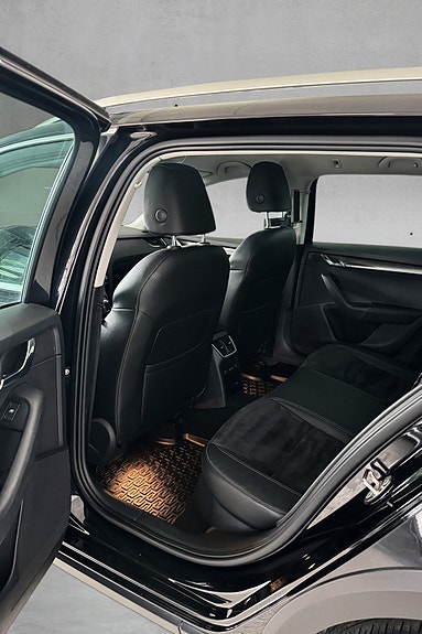 Skoda Octavia Scout 19 of 30