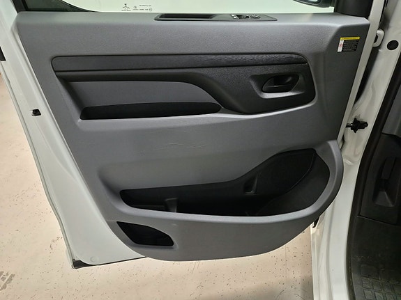 Peugeot Expert 13 of 18