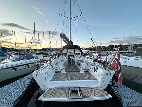 Dehler 34 - veldig fin og godt utstyrt performancecruiser. Nå til høstpris!