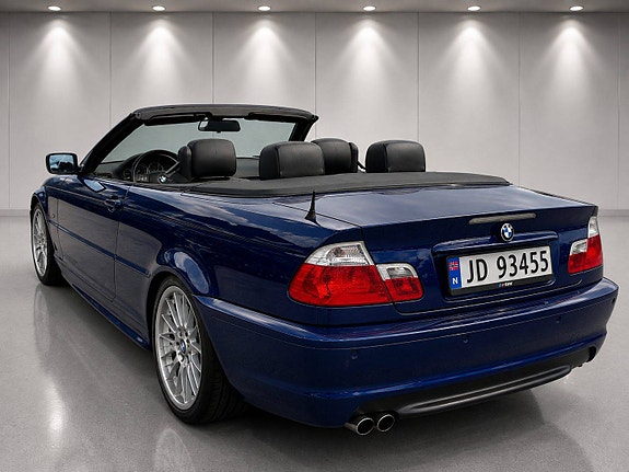 BMW 330Ci 3 of 18