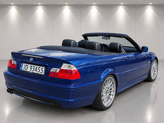 BMW 330Ci 2 of 18