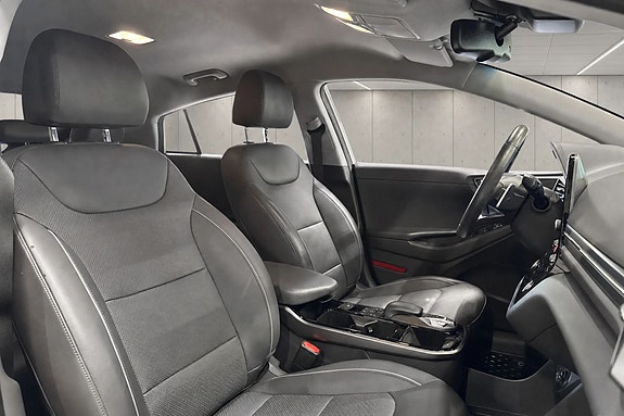 Hyundai IONIQ 16 of 20