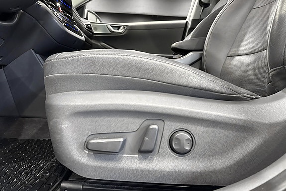 Hyundai IONIQ 14 of 20