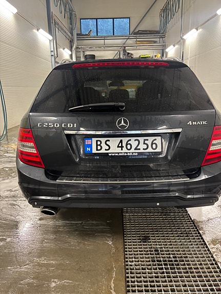 Mercedes-Benz C250 d 12 of 16