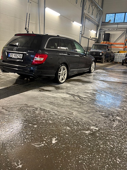 Mercedes-Benz C250 d 4 of 16